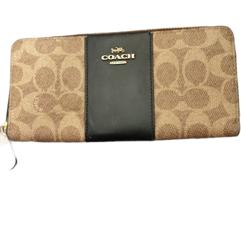 Coach Signature Wallet